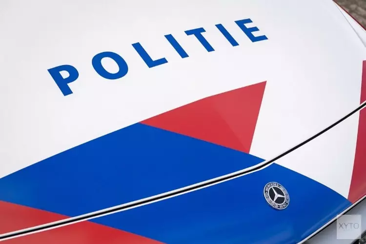 Politie vindt vuurwapen in auto