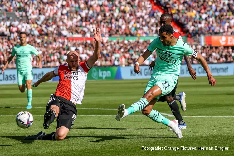 PSV kan druk op Ajax niet opvoeren na gelijkspel in De Kuip