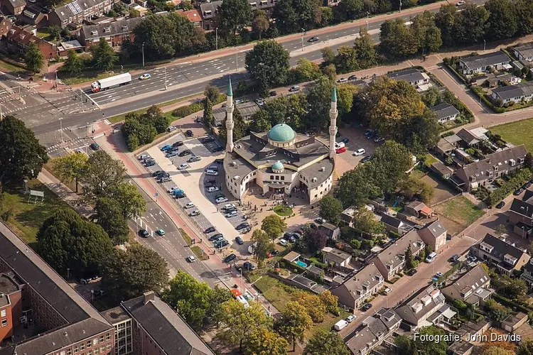 Werk aan kruispunt Ringbaan West