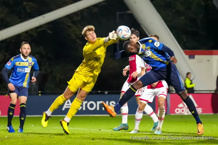 Willem II na rust langs Jong Ajax