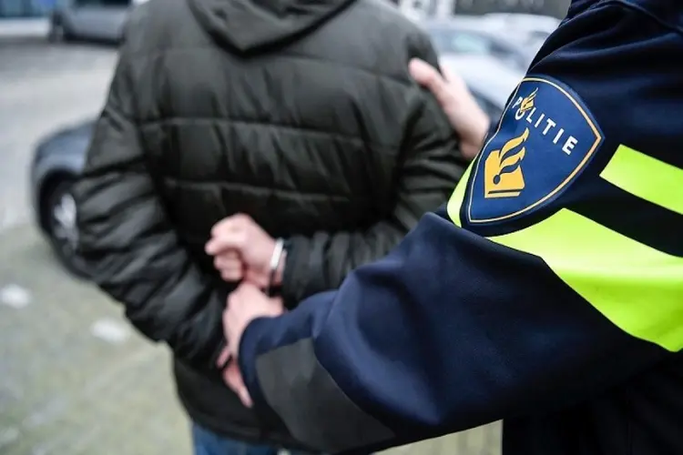 Twee aanhoudingen na vechtpartij in Tilburg, politie zoekt getuigen