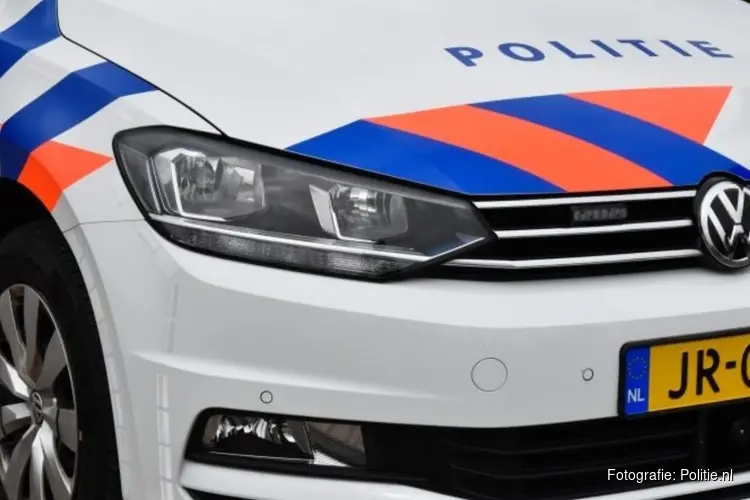 Man wordt in auto gesleurd en ontvoerd